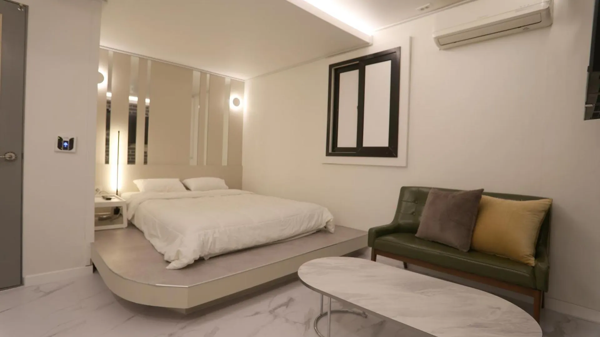 Motel Stay On Incheon